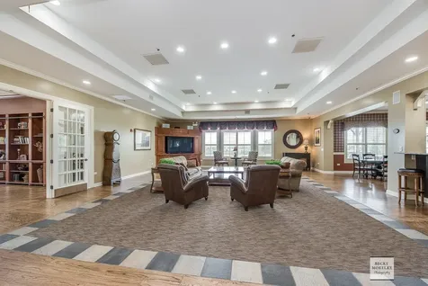 432 Bluegrass Parkway Oswego IL 60543