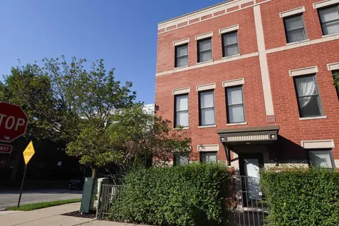 1000 North Crosby Street Chicago IL 60610