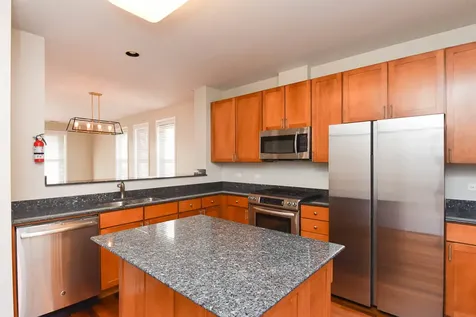 1000 North Crosby Street Chicago IL 60610