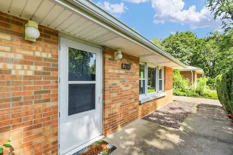 2103 Burlison Drive Urbana IL 61801
