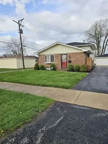 15362 7TH Avenue Phoenix IL 60426