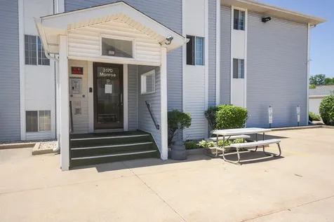 3170 West Monroe Street Waukegan IL 60085