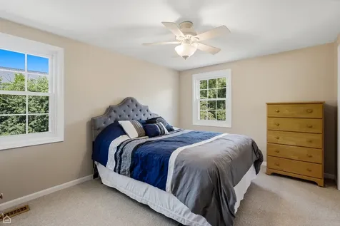 32 Timber Hill Road Buffalo Grove IL 60089