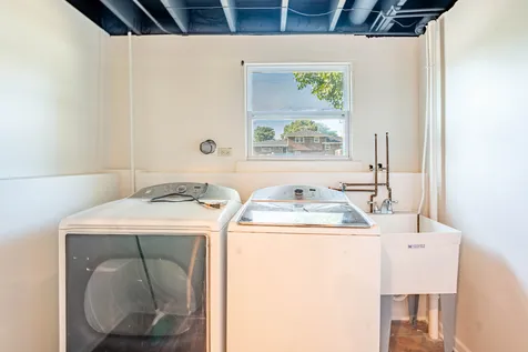 28W520 Lester Street West Chicago IL 60185