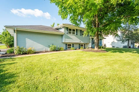 28W520 Lester Street West Chicago IL 60185