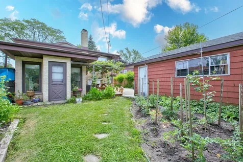 8936 North Elmore Street Niles IL 60714