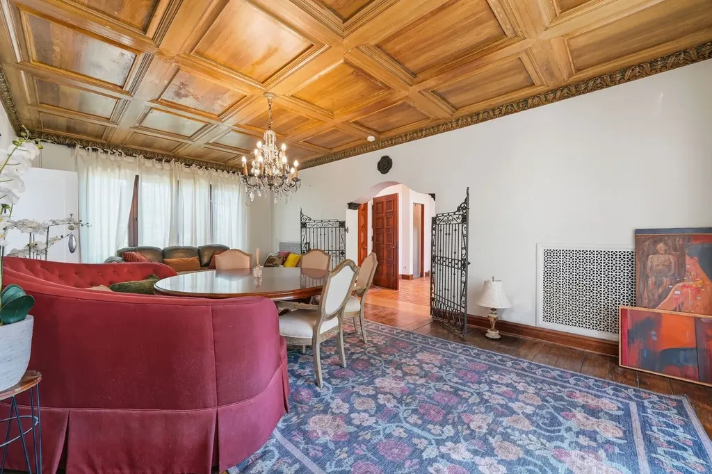 9924 South Longwood Drive Chicago IL 60643