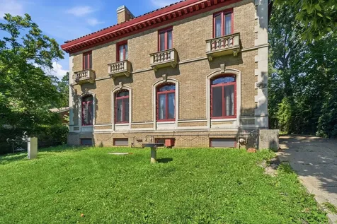 9924 South Longwood Drive Chicago IL 60643