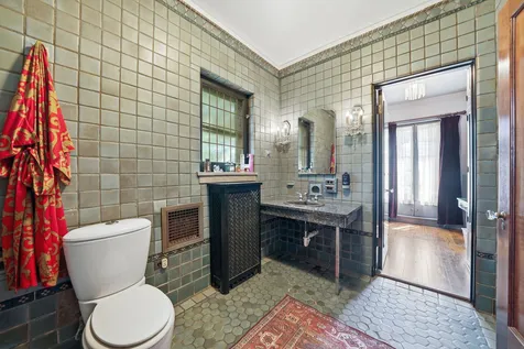 9924 South Longwood Drive Chicago IL 60643