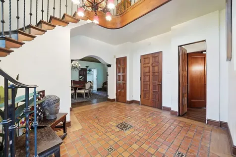 9924 South Longwood Drive Chicago IL 60643