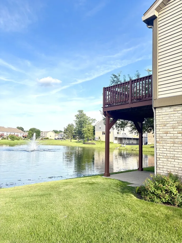 7951 Hedgewood Drive Darien IL 60561