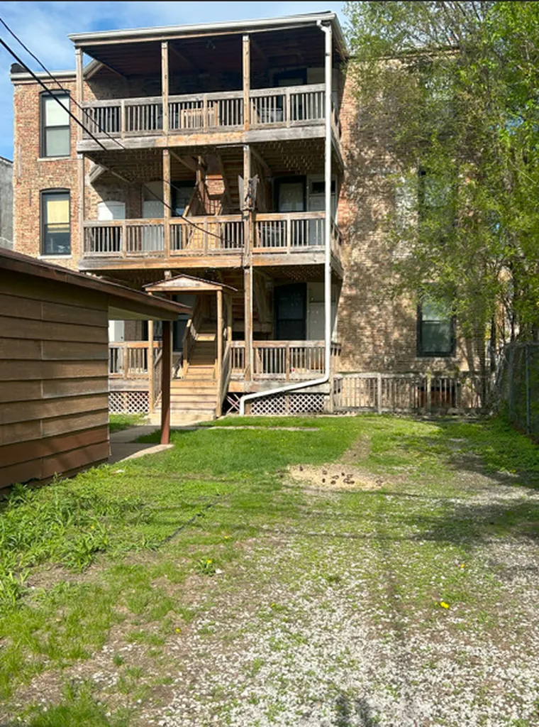 4622-4624 South Indiana Avenue Chicago IL 60653