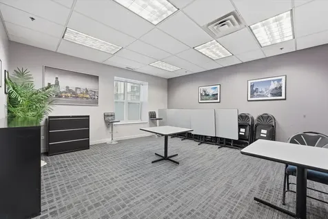 41 East 8th Street Chicago IL 60605