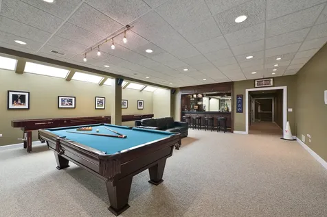 1673 Balmoral Lane Inverness IL 60067