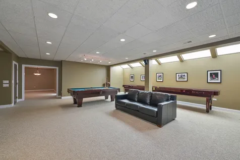 1673 Balmoral Lane Inverness IL 60067