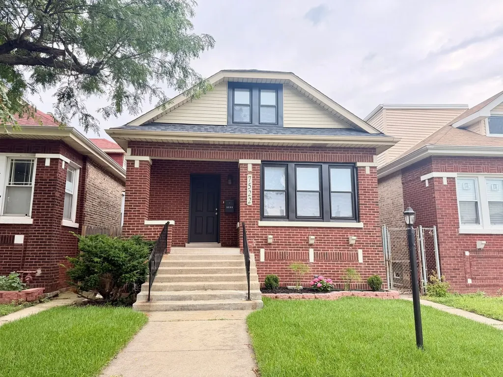 7522 South Aberdeen Street Chicago IL 60620