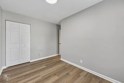 201 Pell Avenue Romeoville IL 60446