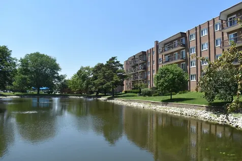 8001 West Courte Drive Niles IL 60714