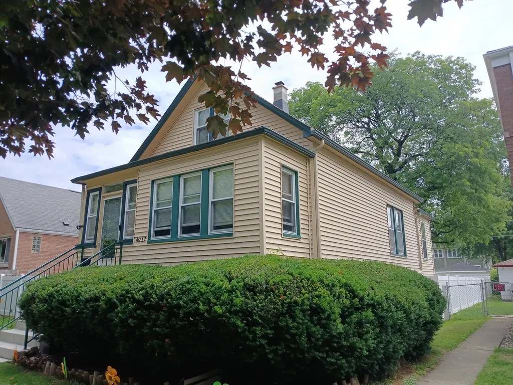 4017 Oak Avenue Brookfield IL 60513