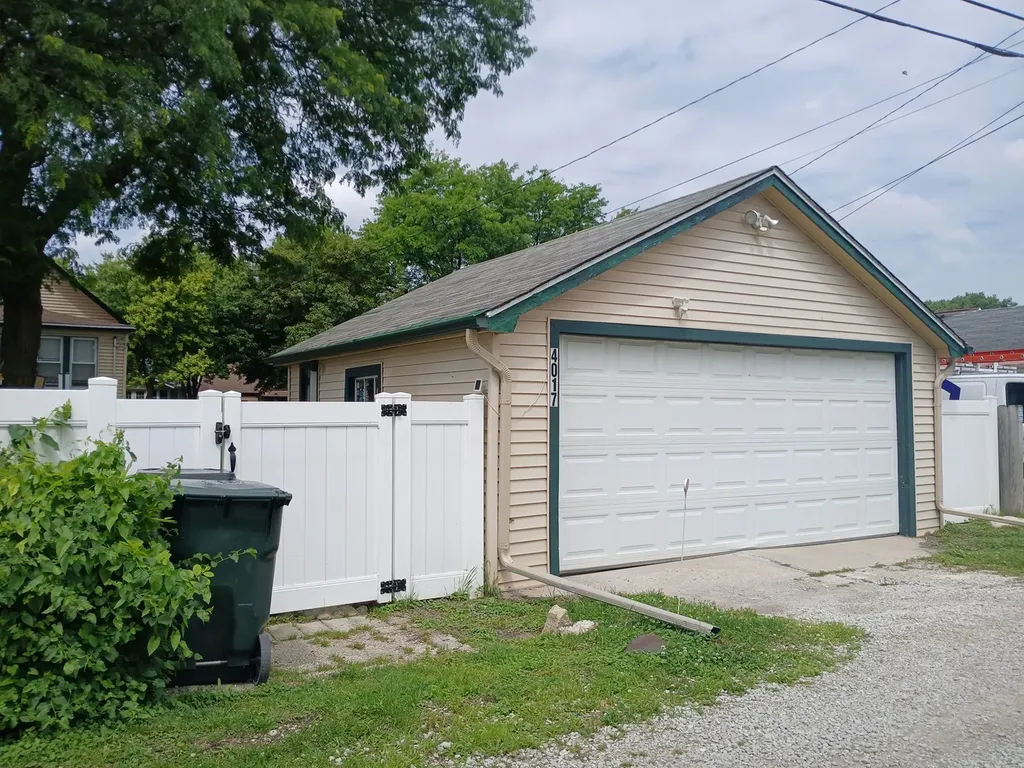 4017 Oak Avenue Brookfield IL 60513