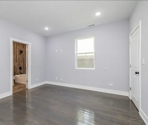 6334 South Langley Avenue S Chicago IL 60637