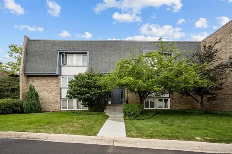 1979 Ammer Ridge Court Glenview IL 60025