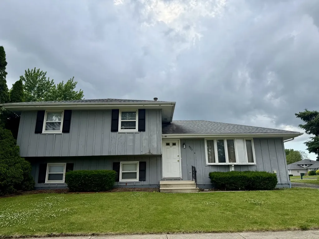 1337 Raymond Street Joliet IL 60431