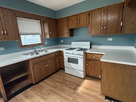 1337 Raymond Street Joliet IL 60431