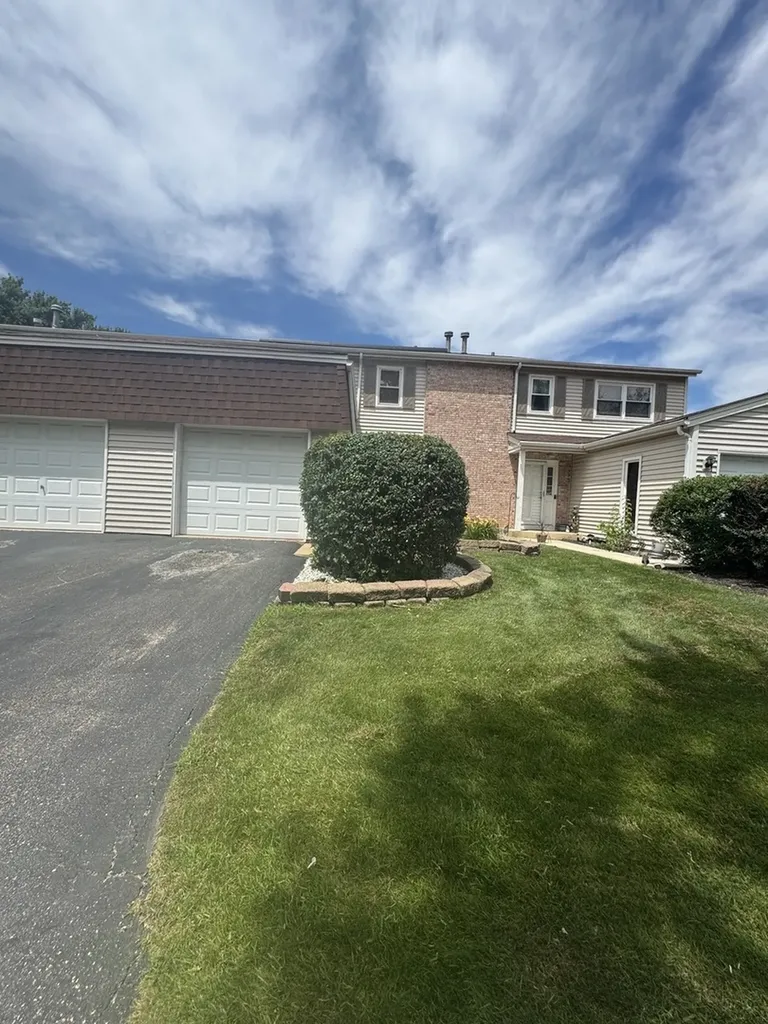 140 Julie Road Bolingbrook IL 60440