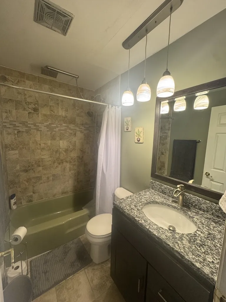140 Julie Road Bolingbrook IL 60440