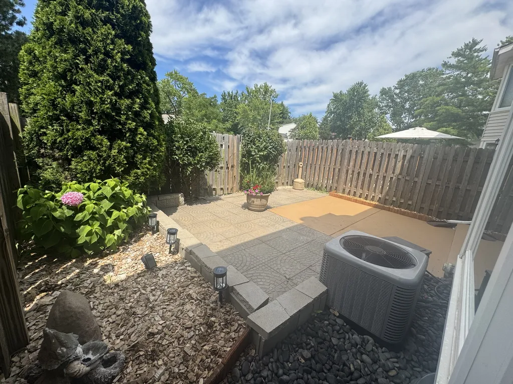 140 Julie Road Bolingbrook IL 60440