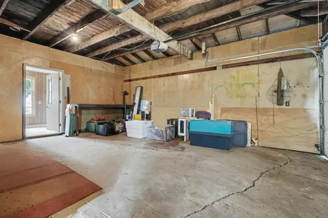 105 West Maple Street Roberts IL 60962