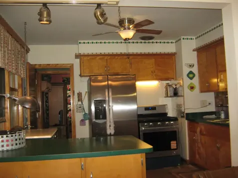 2516 South 7th Avenue North Riverside IL 60546