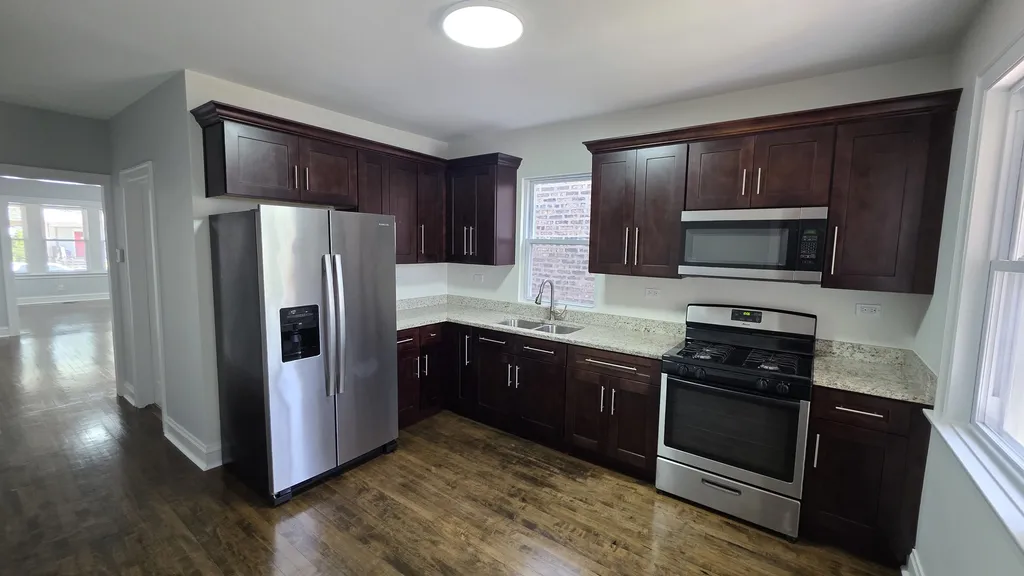 3507 West 60th Place Chicago IL 60629