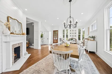 33 South Cowley Road Riverside IL 60546