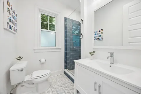 33 South Cowley Road Riverside IL 60546