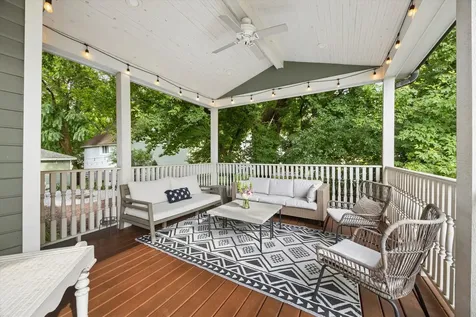 33 South Cowley Road Riverside IL 60546