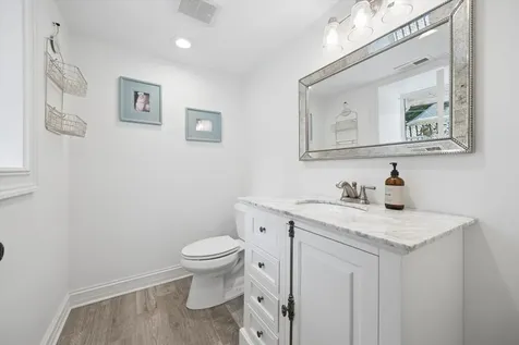 33 South Cowley Road Riverside IL 60546