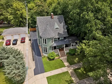 33 South Cowley Road Riverside IL 60546