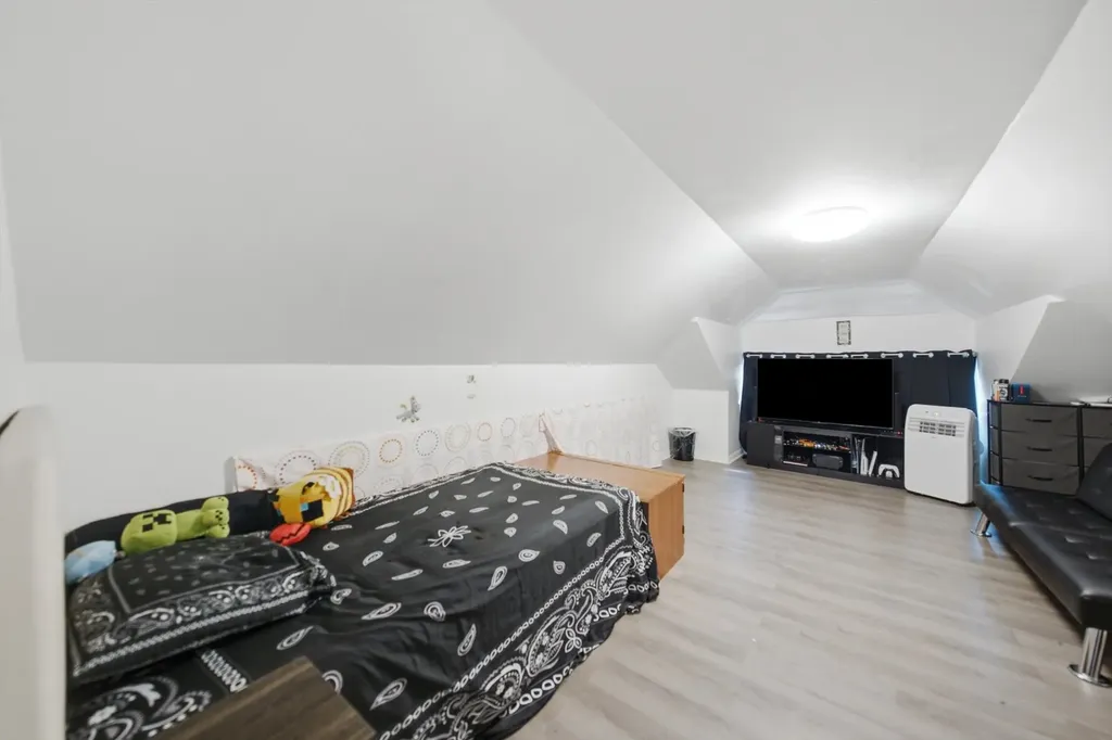 5944 South Albany Avenue Chicago IL 60629