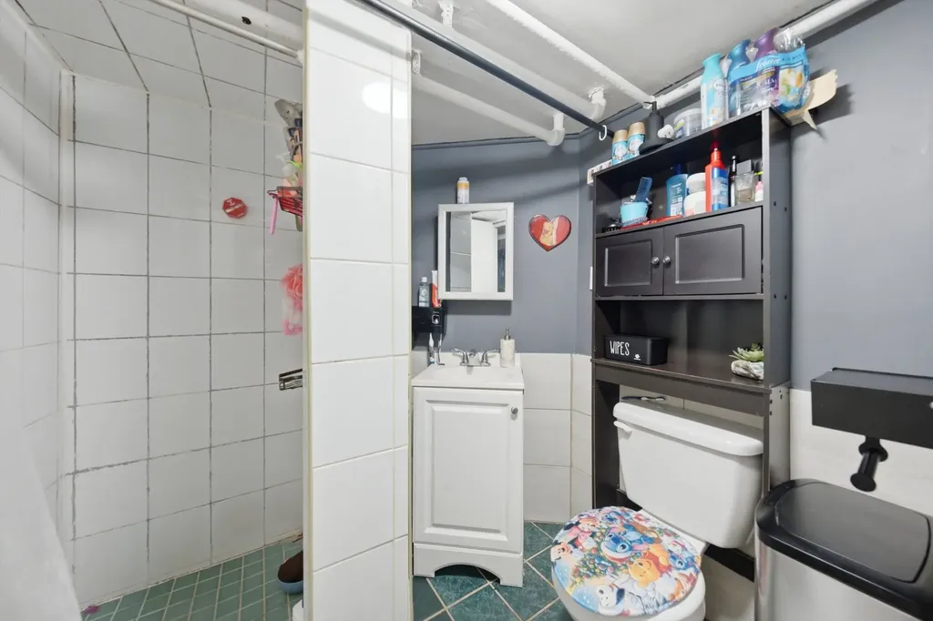 5944 South Albany Avenue Chicago IL 60629