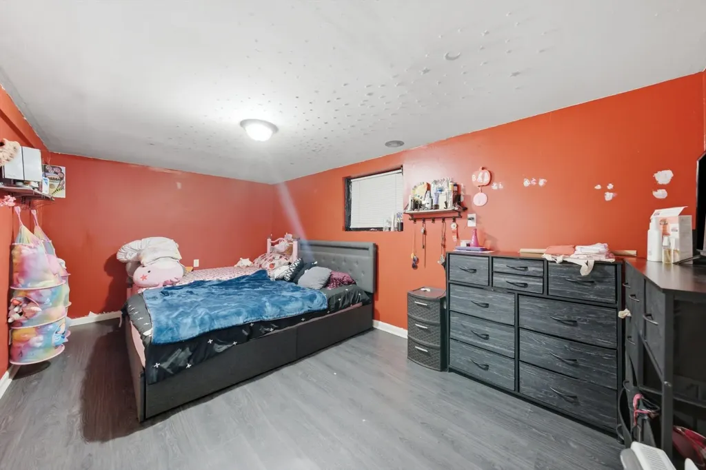 5944 South Albany Avenue Chicago IL 60629