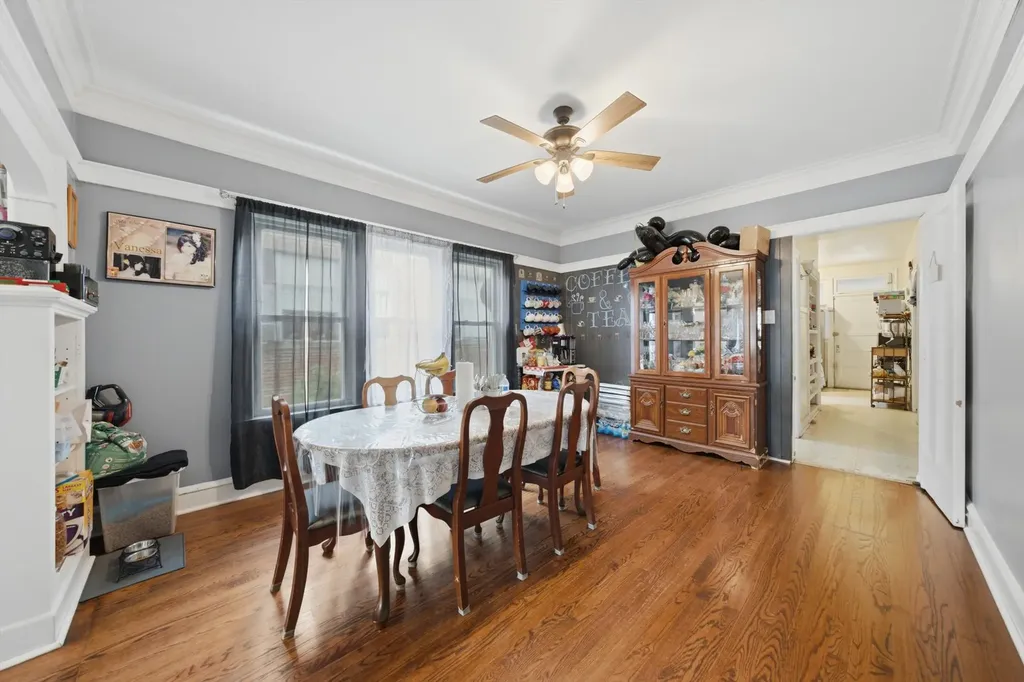 5944 South Albany Avenue Chicago IL 60629
