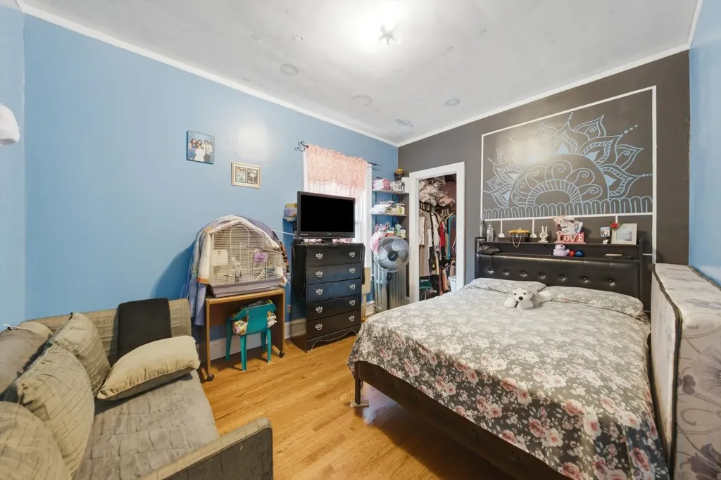5944 South Albany Avenue Chicago IL 60629