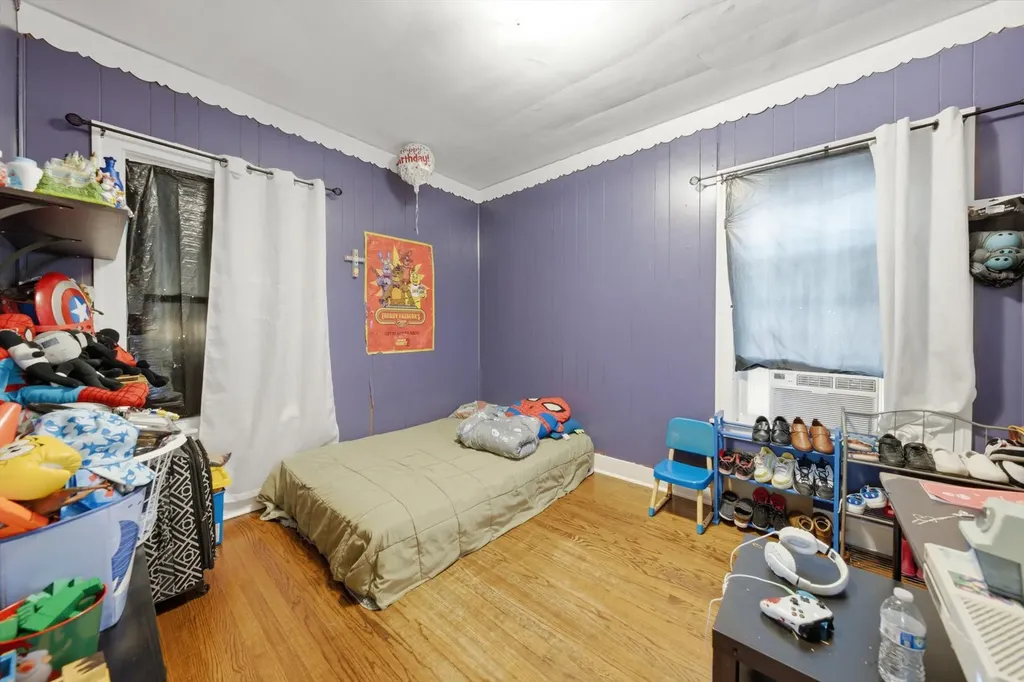 5944 South Albany Avenue Chicago IL 60629