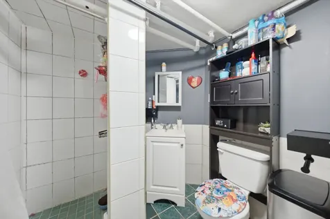 5944 South Albany Avenue Chicago IL 60629