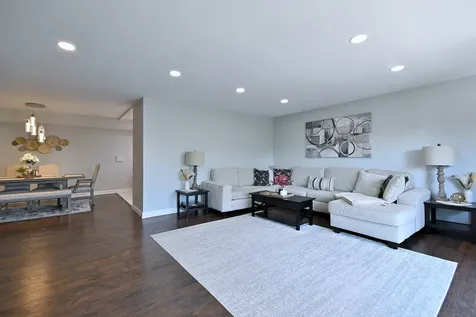 1255 West Prospect Avenue Mount Prospect IL 60056