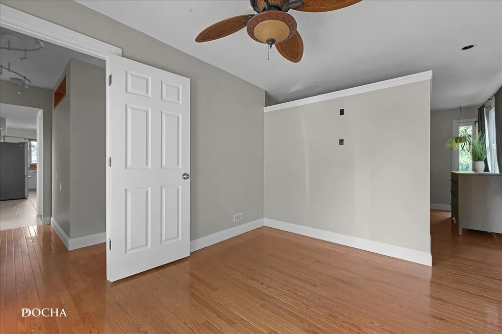1916 Ash Court Aurora IL 60506
