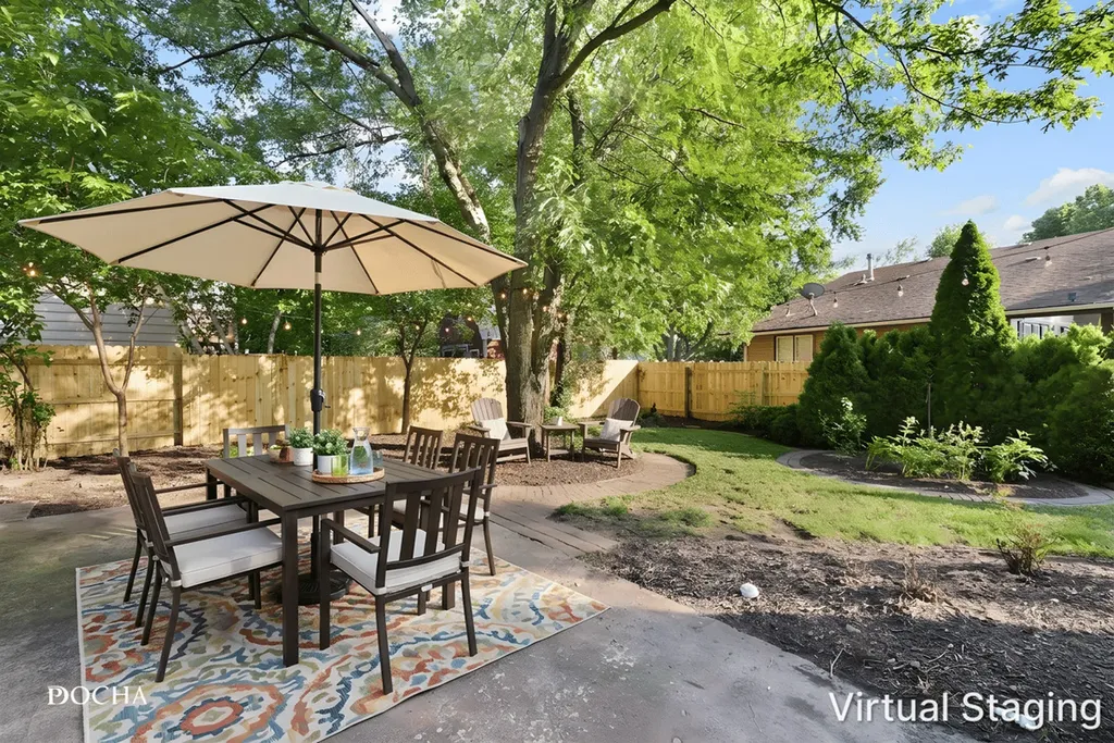 1916 Ash Court Aurora IL 60506