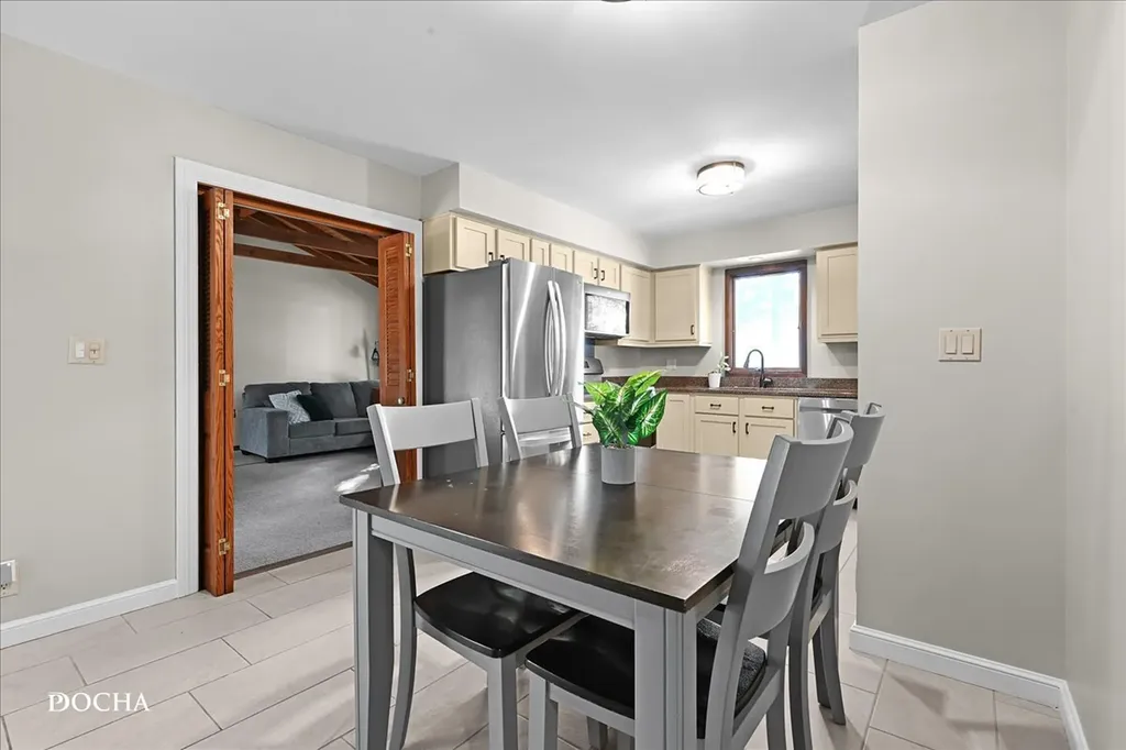 1916 Ash Court Aurora IL 60506